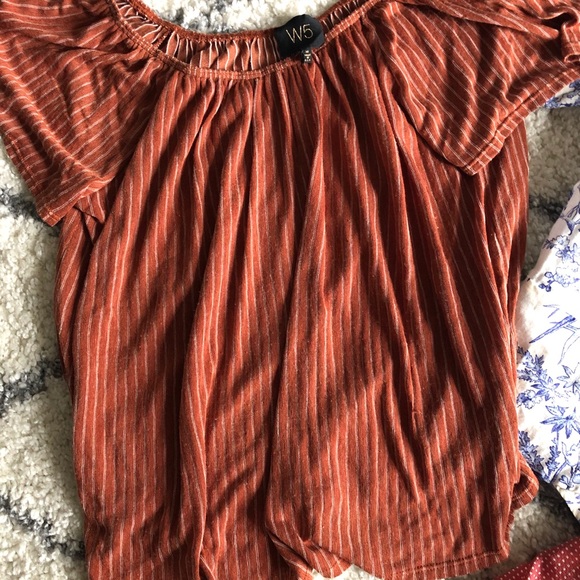 Women’s tops bundle - Picture 3 of 6